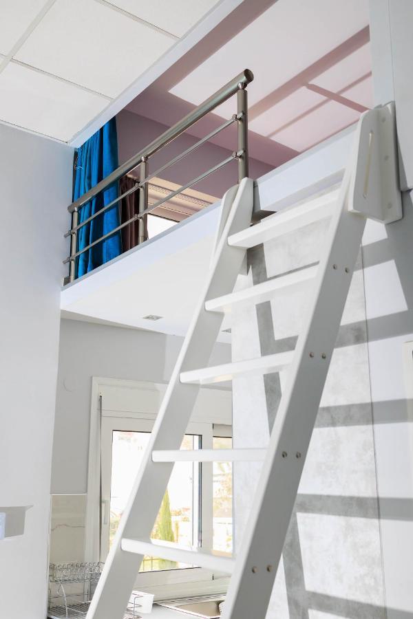 Electra Modern Apartment With Cozy Garden Heraklion  Екстер'єр фото